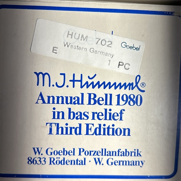 3/$25 Vtg Goebel M.J Hummel Annual Bell 1980 in Bas-Relief Third Edition Germany - Picture 9 of 9